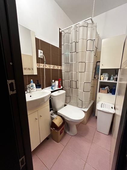 Apartament cu 3 camere în Păcurari