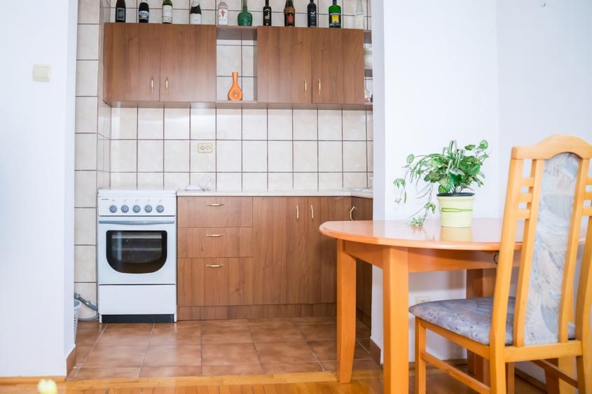Apartament cu 2 camere semidecomandat în Floreasca