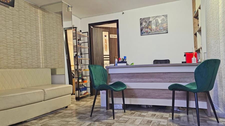 Spațiu comercial, de 25 mp, în Central
