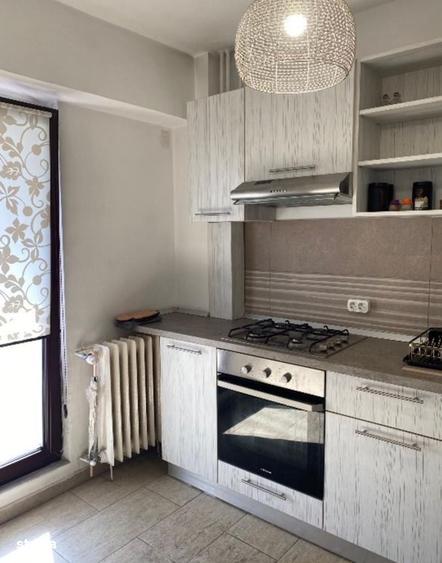 Garsonieră decomandată în Cișmigiu