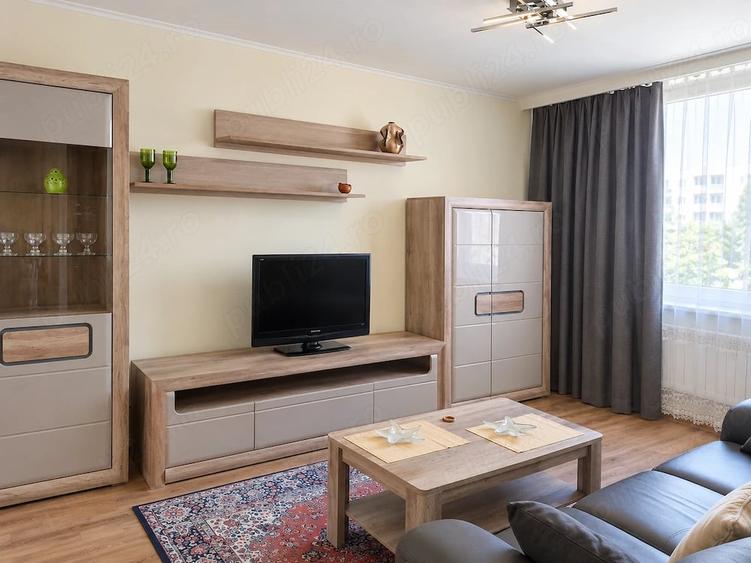 Apartament cu 3 camere decomandat în Ultracentral