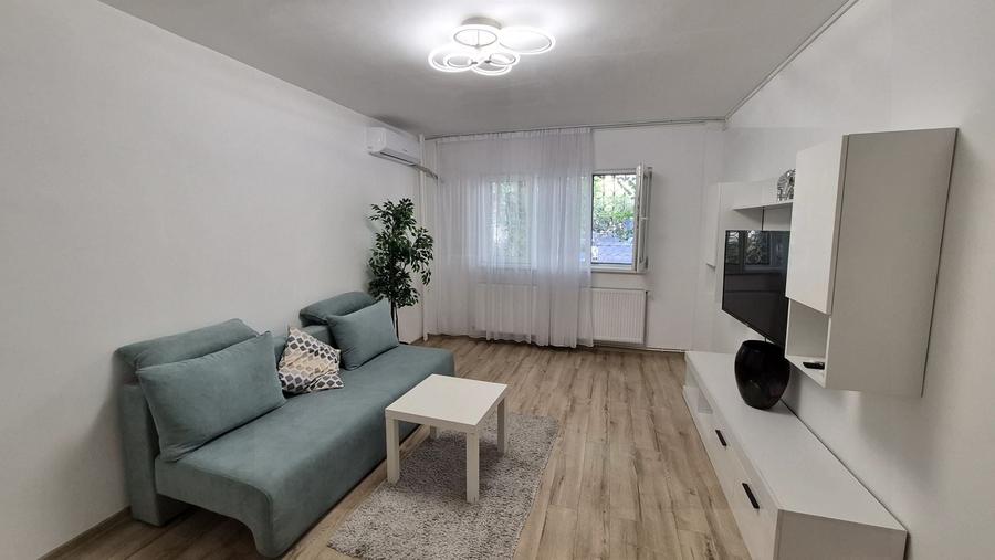 Apartament cu 3 camere decomandat, mobilat în Rahova