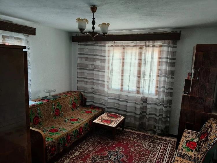 Casă cu Teren 7661 Mp în Șomănești