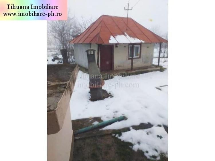 Casă individuală cu 4 camere cu Canalizare în Cocorăștii Colț