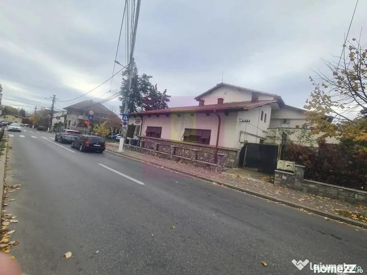 Spațiu comercial, de 711 mp, în Câmpina