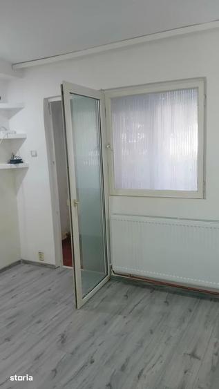 Garsonieră decomandată în Exterior Vest