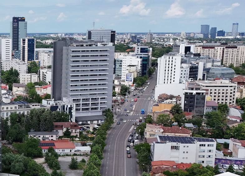 Birou, de 12,098 mp, în Victoriei