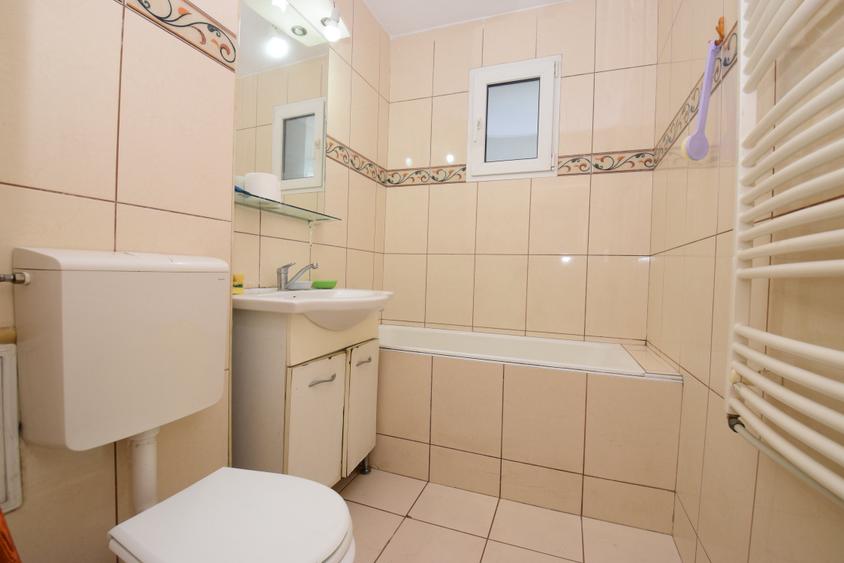 Apartament cu 3 camere, Piața Miniș - Titan - 1