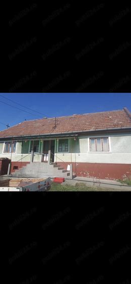 Casă cu Teren 1704 Mp în Ghirbom