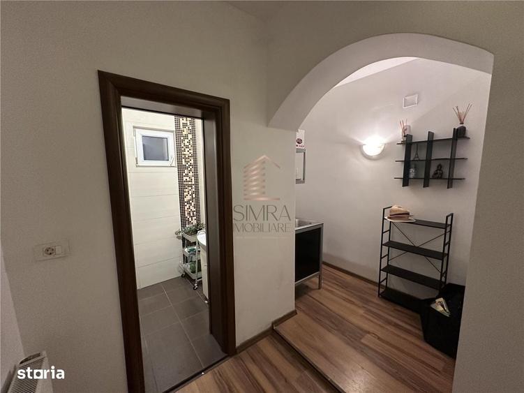 Casă cu 4 camere cu Teren 70 Mp în Central