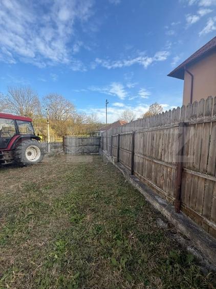 Casă individuală cu 4 camere cu Teren 1315 Mp în Malu cu Flori