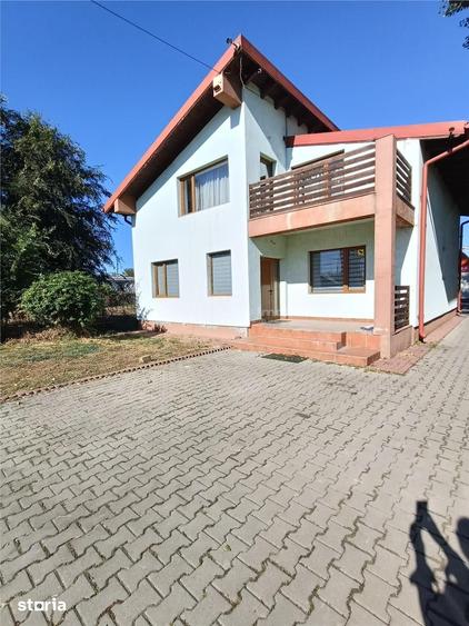 Spațiu comercial, de 100 mp, în Boldești