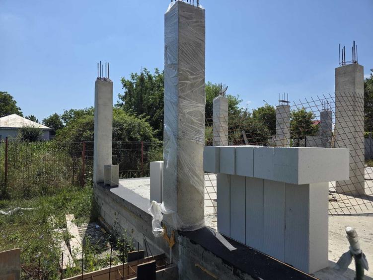 Casă cu 2 camere în Văculești