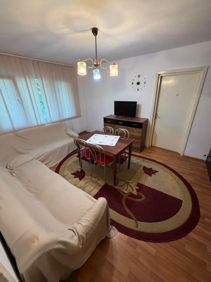 Apartament cu 2 camere semidecomandat în Take Ionescu