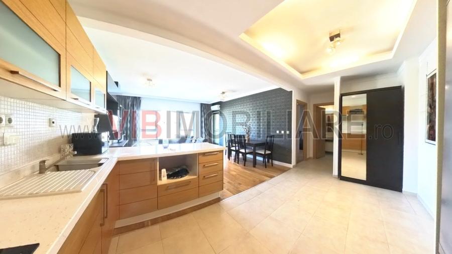 Apartament cu 2 camere semidecomandat, mobilat în Tei