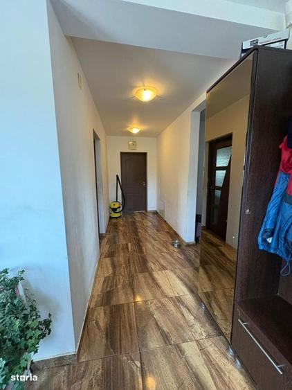 Casă cu 3 camere cu Teren 500 Mp în Dragomirești-Vale