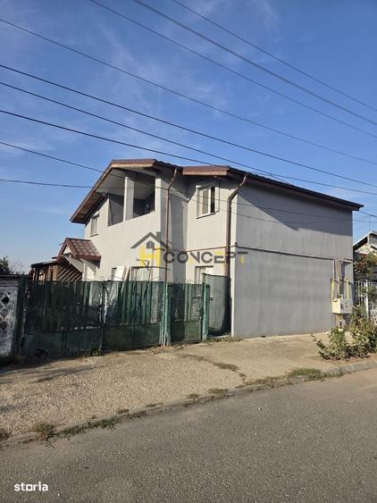 Casă cu 4 camere în Cățelu