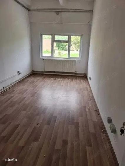 Spațiu comercial, de 1,723 mp, în Șoimuș