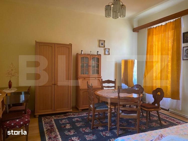 Casă cu 4 camere cu Teren 965 Mp în Central