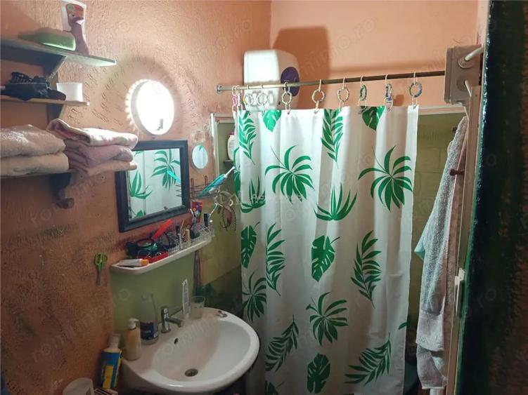 Casă cu Teren 744 Mp în Ilidia