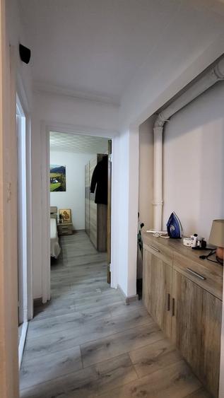 Apartament cu 2 camere semidecomandat în Gorjului