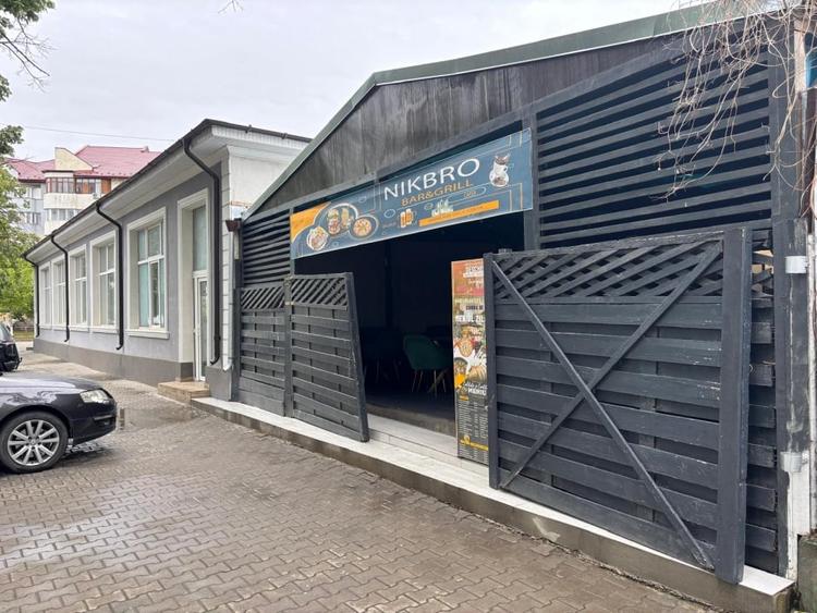 Spațiu comercial, de 381 mp, în Tecuci