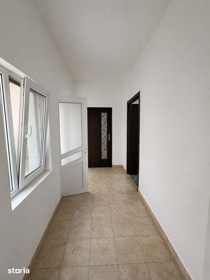 Casă cu 4 camere cu Teren 212 Mp în Sânmartin