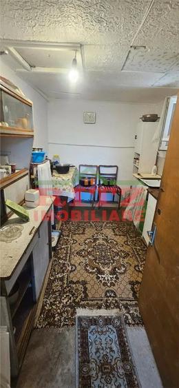 Casă cu 4 camere cu Teren 977 Mp în Central