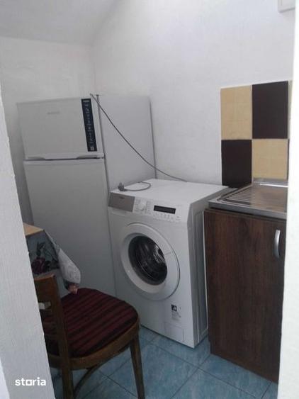 Garsonieră în Plopi