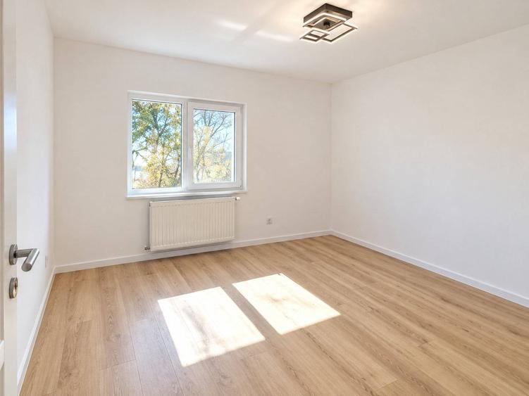 Apartament cu 3 camere decomandat în Zorilor