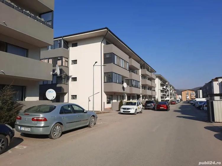 Spațiu comercial, de 50 mp, în Florești