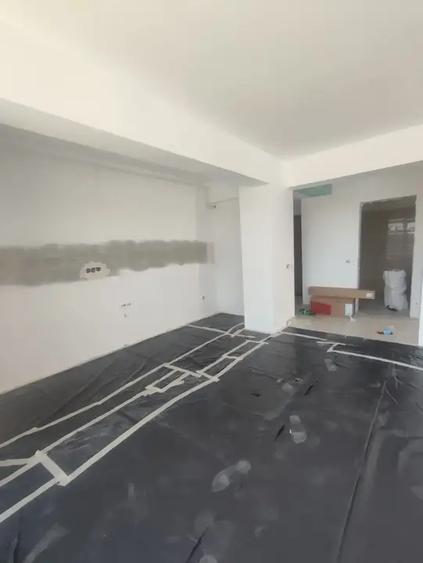 Apartament cu 2 camere decomandat în Theodor Pallady