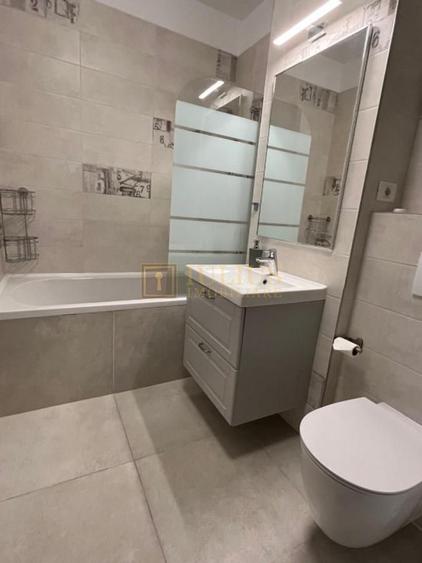 Apartament cu 2 camere decomandat, mobilat în Central