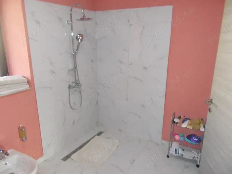 Casă cu 3 camere cu Teren 1439 Mp în Ronaț