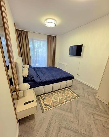 Apartament cu 3 camere decomandat, mobilat în Tomis Nord