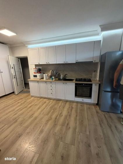Apartament cu 3 camere în Ștefan cel Mare