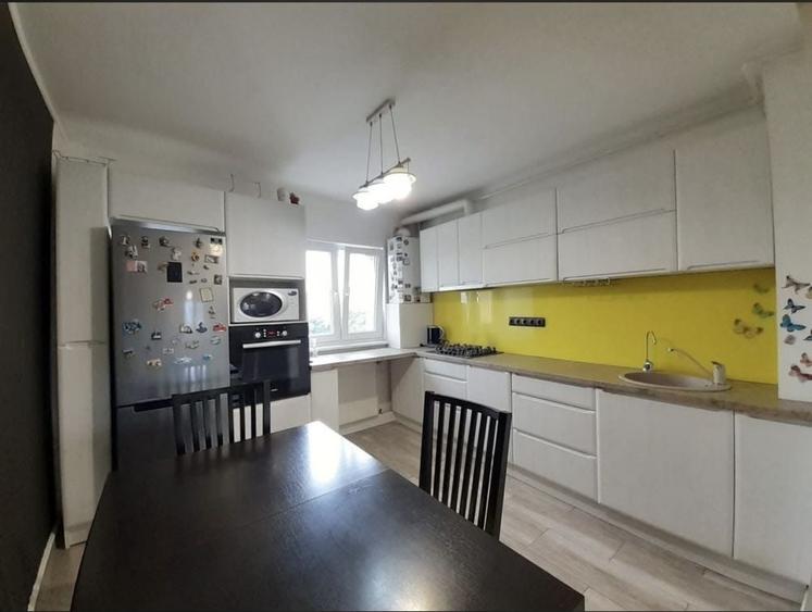 Apartament cu 2 camere decomandat în Dosu Bricii