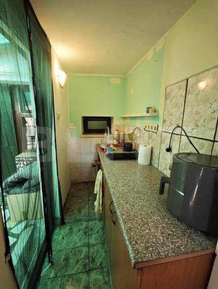 Casă individuală cu 4 camere cu Canalizare în Schei