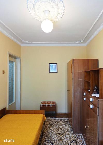 Apartament cu 3 camere semidecomandat în Mazepa 1