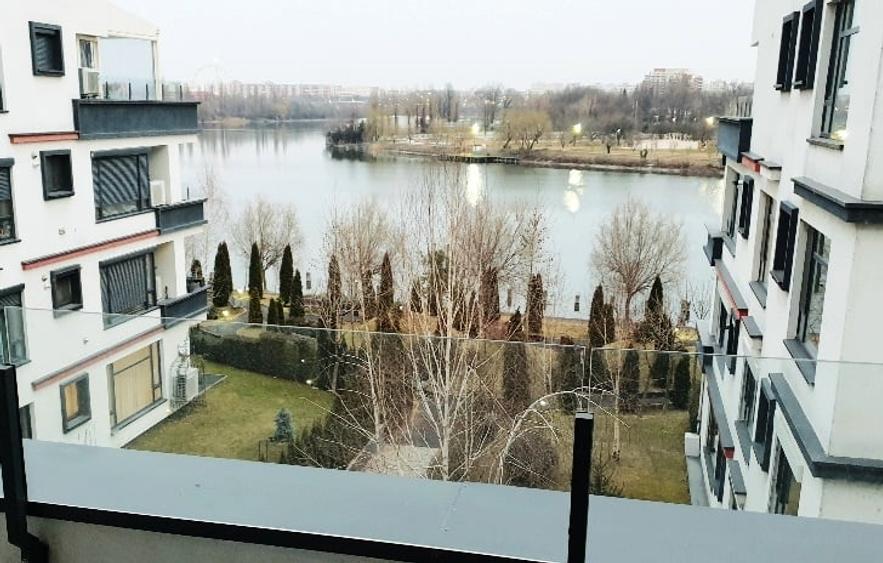 Apartament cu 4 camere decomandat în Barbu Văcărescu