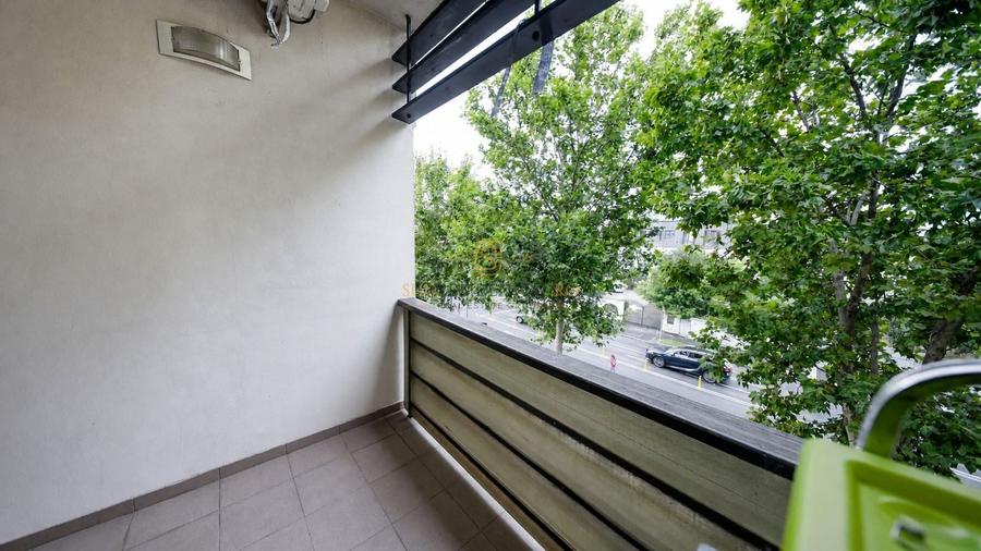 Apartament 3 camere, complet mobilat, decomandat, etaj intermediar - 23