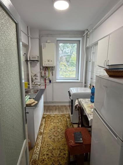Apartament cu 2 camere decomandat, mobilat în Central