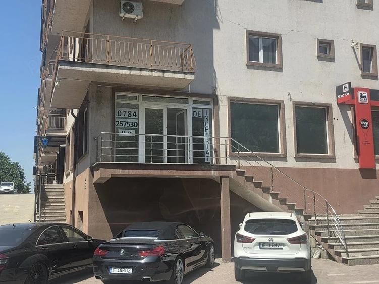 Spațiu comercial, de 88 mp, în Roșu
