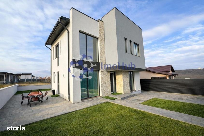 Casă cu 4 camere în Valea Lupului