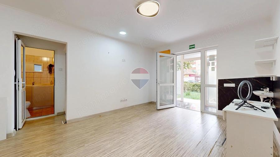 Spațiu comercial, de 44 mp, în Vlahuță