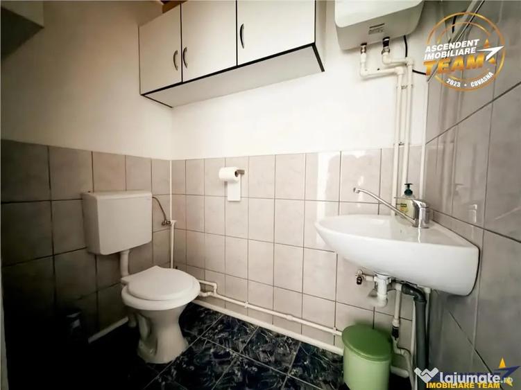 Spațiu comercial, de 35 mp, în Simeria