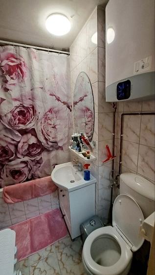 Apartament cu 4 camere semidecomandat în Lacul Tei