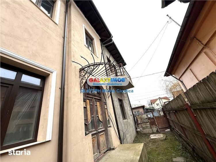 Casă cu 6 camere cu Teren 267 Mp în Ultracentral