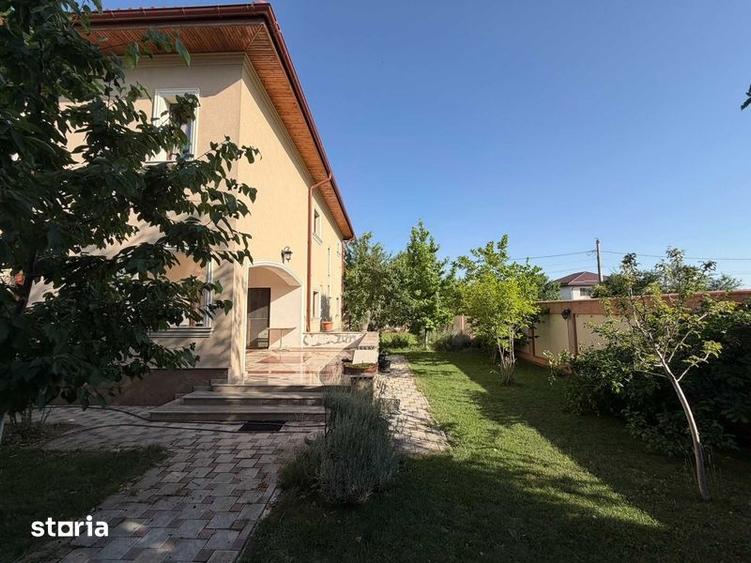 Casă cu 3 camere cu Teren 350 Mp în Berceni