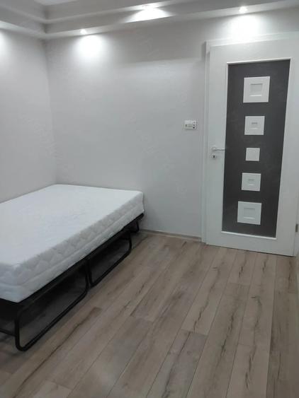 Apartament cu 3 camere decomandat în Dorobanților